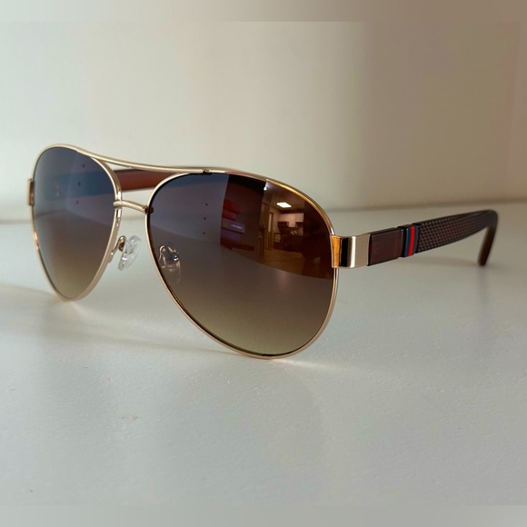 Other - Metal Aviator Sunglasses